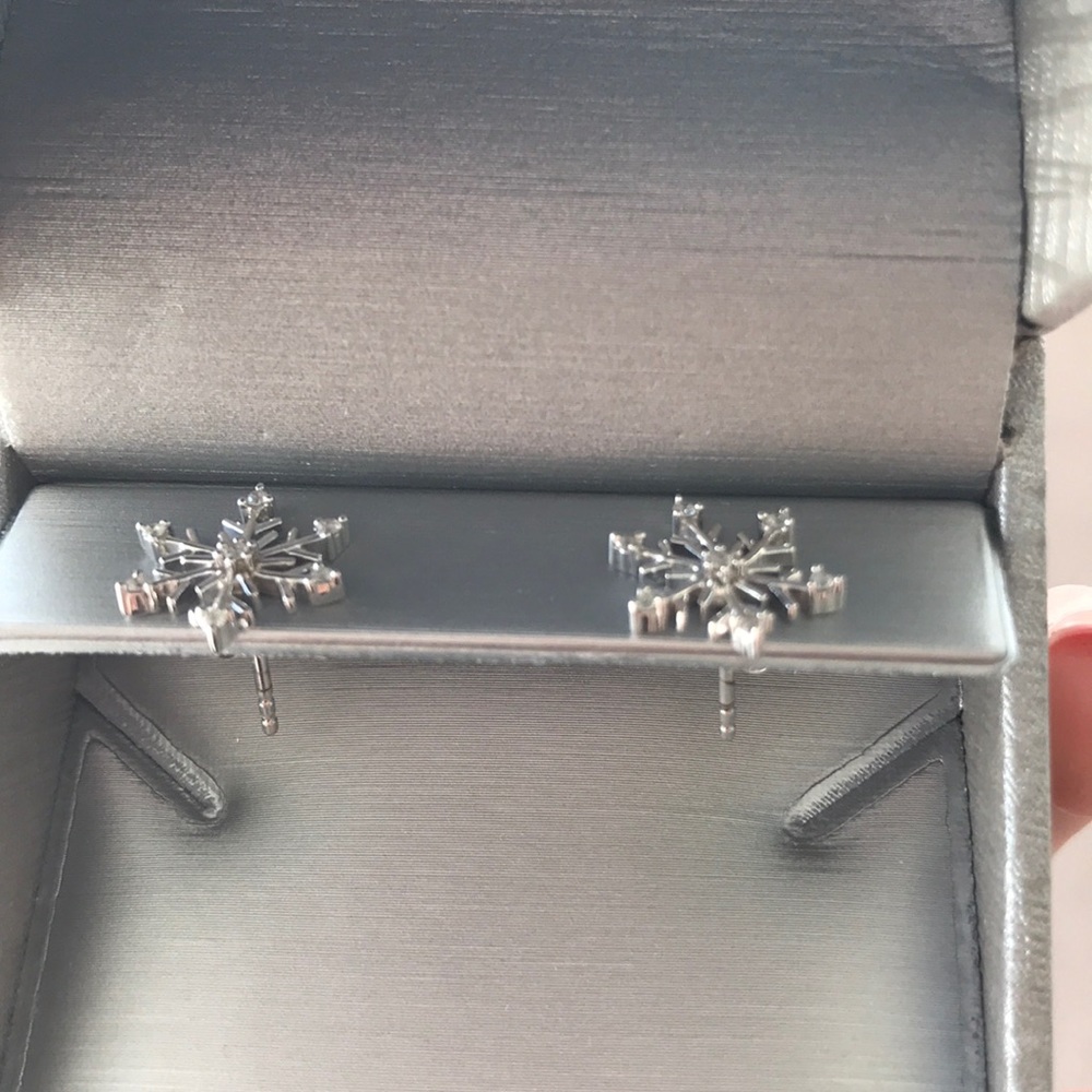 diamond snowflake earrings